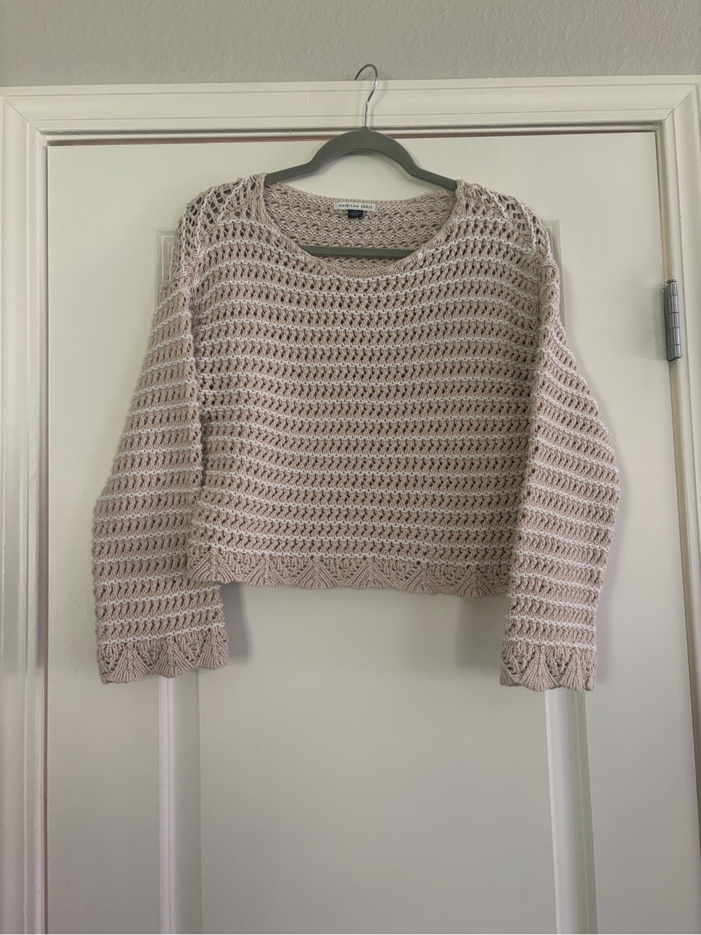 American Eagle Open-Knit Crop Sweater - Tan and White, Size Medium